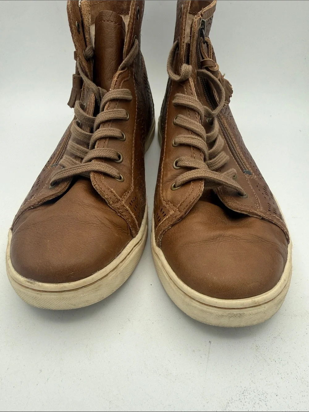 UGG Blaney Brown Leather Perforated High Top Sneakers Side Zip Tassel Sz 12